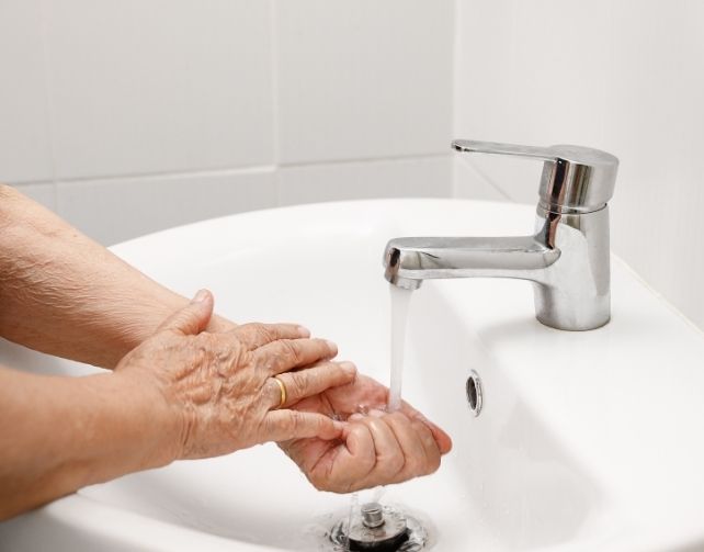 10 Personal Hygiene Practices for Seniors Saint Simeon's